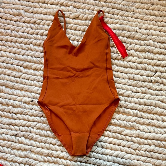 NWT Left On Friday Sunday Suit, Bronze (Brown) Size Small, Regular Length - Picture 3 of 9